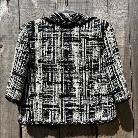 Jacket - Picture 8 of 10